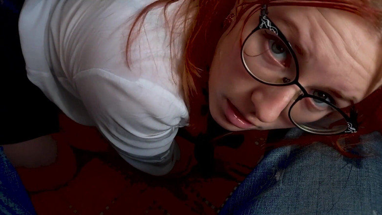 SweetAndFlow: A classmate sucked a dick under a desk in a...