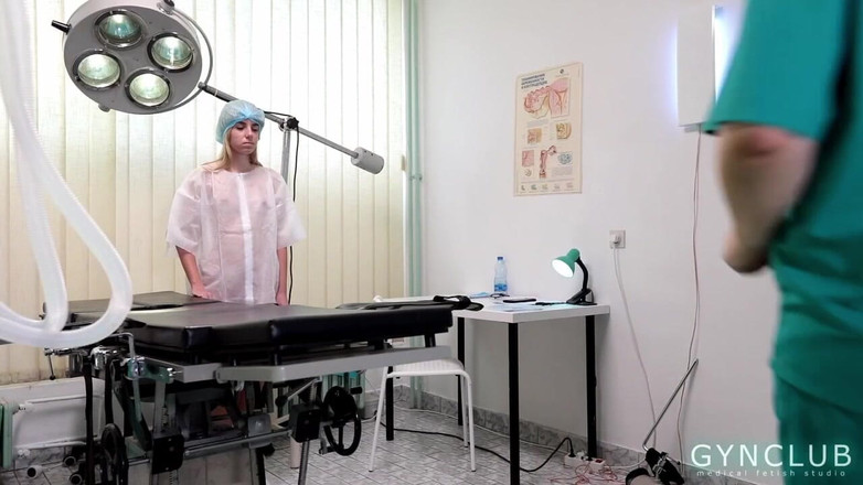 Medical fetish studio gynclub: Épisode 155