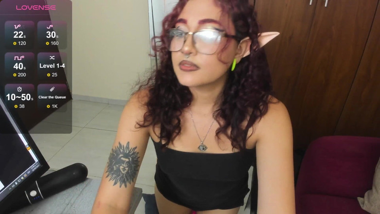 Deifilia Breener: Эльфо Латина Мастурбирует И Занимается Сексом