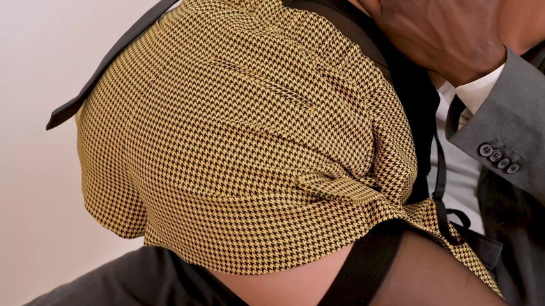 EroticEntertainment.Club: HC - ejaculare cu pizde umede înmuiate