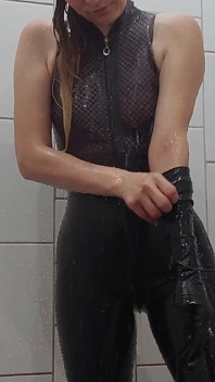 Latex dusch