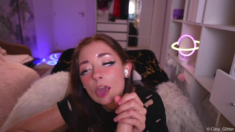 Cissy Glitter: Blowjob dan kongkek pepek Ahegao