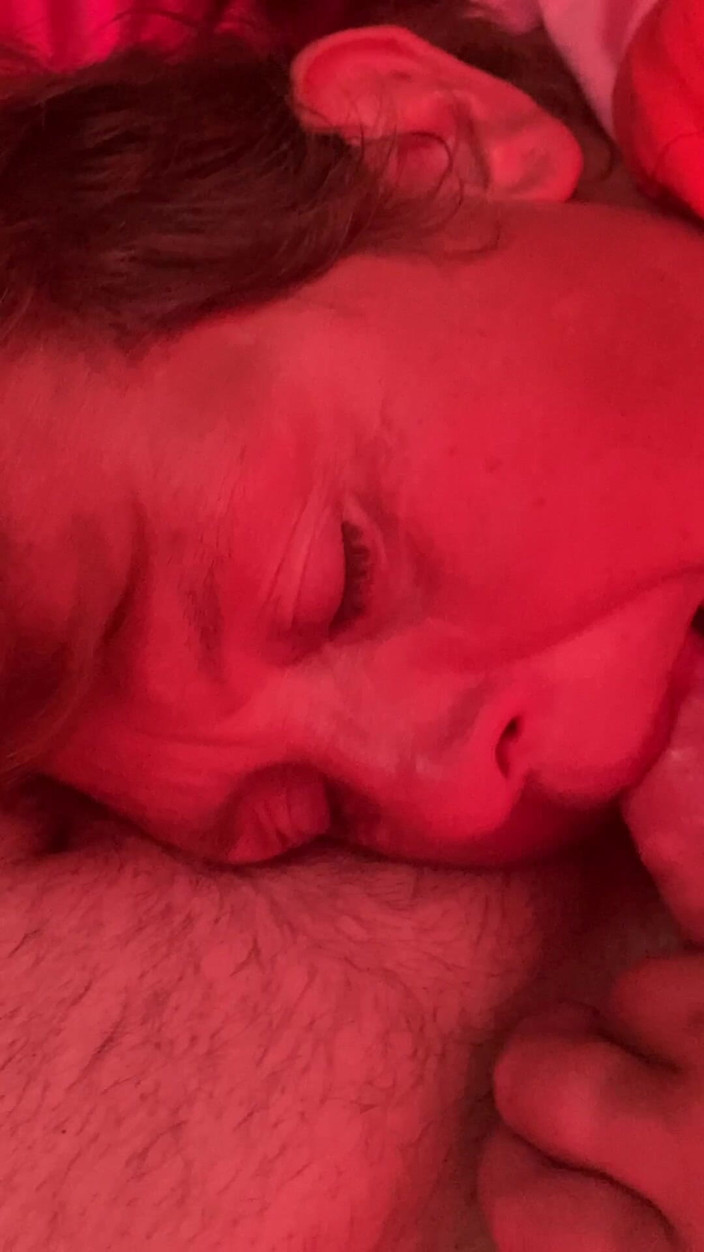 Big D raven: 巨大なペニスが吸われる