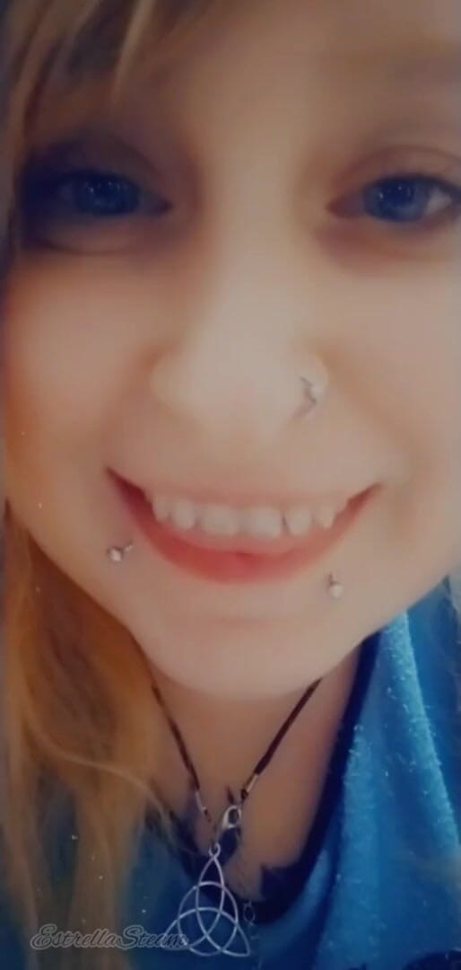 Estrella Steam: I stare at you while I smile at you