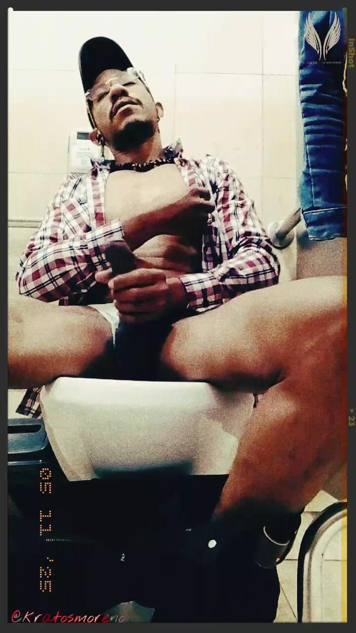 Kratosmoreno: Самозадовонення Khratos