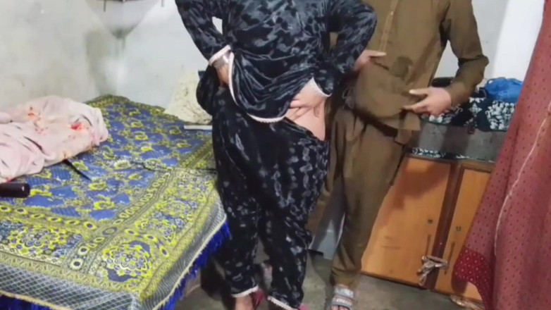 Abida pavreen: ホットなセックスシーンの継姉