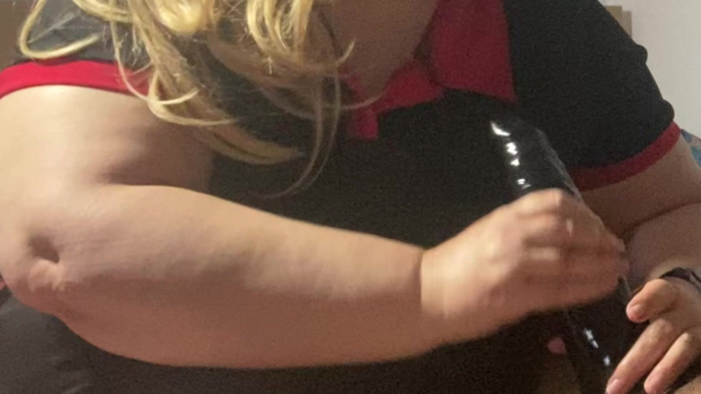 Daddykane: 거대한 흑인 대물 자지와 거칠게 따먹히는 영국 금발 밀프. 음란한 플레이
