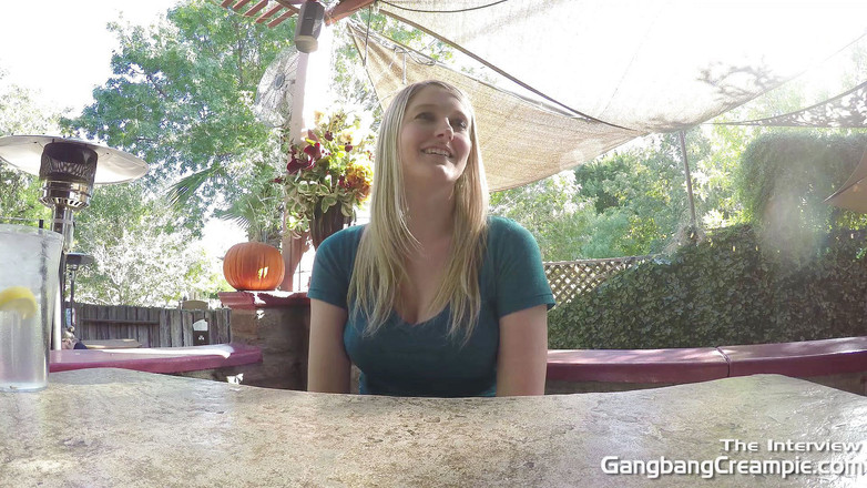 Aziani: उसकी मुख-मैथुन से पहले ग्रीष्मकालीन साक्षात्कार