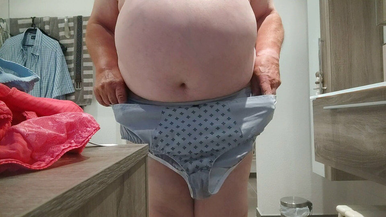 Karlchengeil: Wifes Dirty Pants