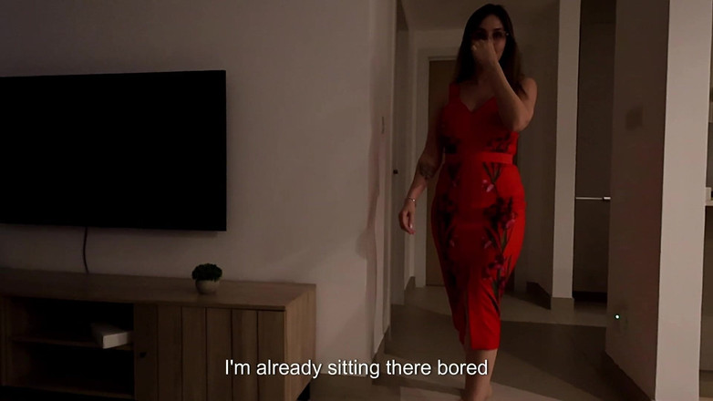 Alina Rai: J’ai baisé la meilleure amie de maman si fort qu’elle...