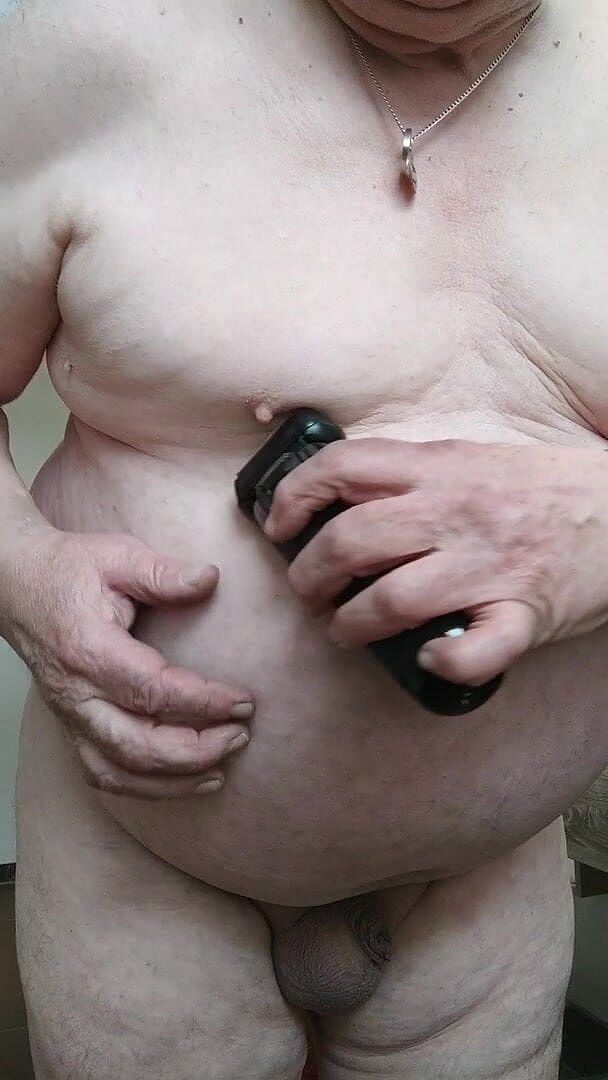 Karlchengeil: Banyoda azgın