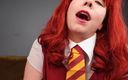 Deanna Deadly: Hermione sărută studentă silytherin POV sărutându-se