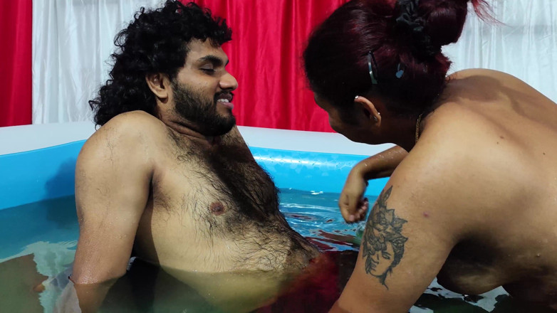 Vaigavarun45: Girl Doing Hot Romance with Boy in Pool Full Nude...