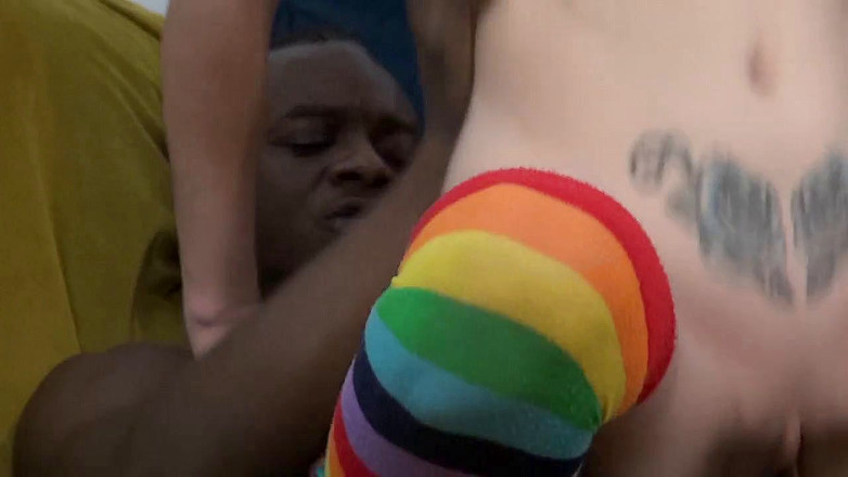 Family Fuckers: Padrastro decide follar a su hijastra