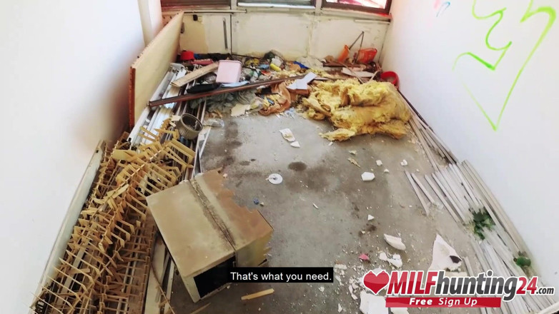 MILF Hunter 24: Thợ săn máy bay bà già nện một máy bay...