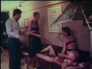 Vintage megastore: vintage photographer studio orgy