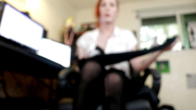 Jean Jezebel: Секретар Джеррі 2