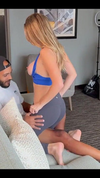 Vrouw neemt eerste grote zwarte lul in hoteldate
