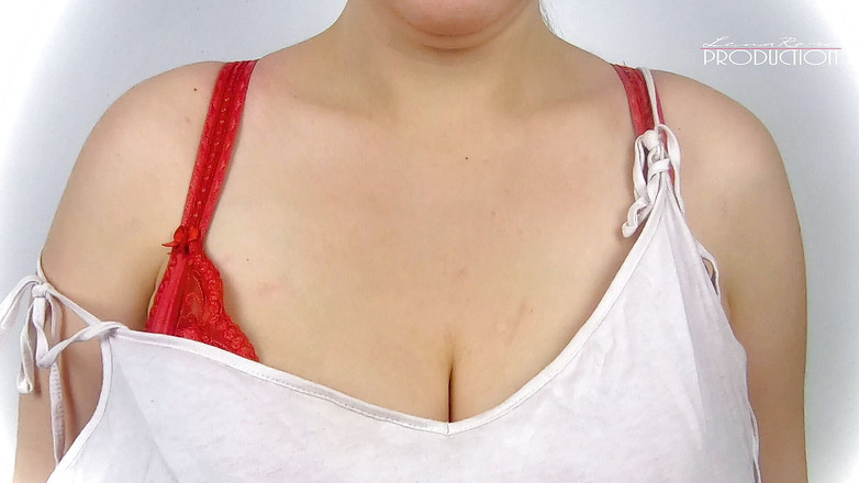 Lena Rose: Poskakující prsa v podprsence