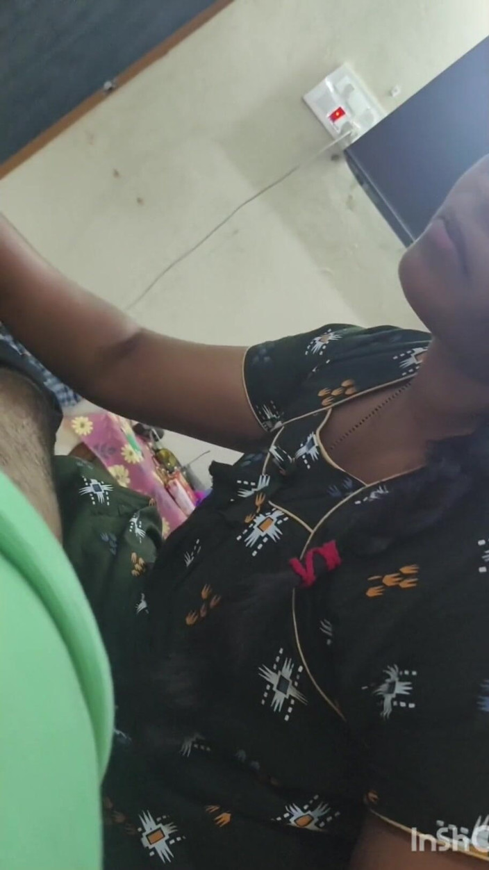 Naz54: Desi Telugu Girl Gas Delivery Boy Sex