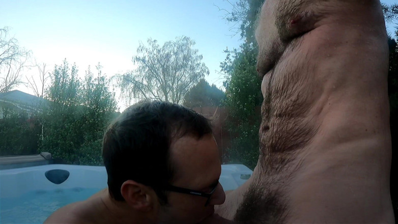 Russie Goodboy: Stepdaddy Lures Boy to Hot Tub Then Fucks His Butt...