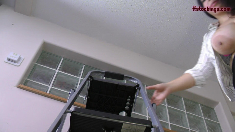 Stocking Videos: Coppa di 38 h sotto la mia gonna