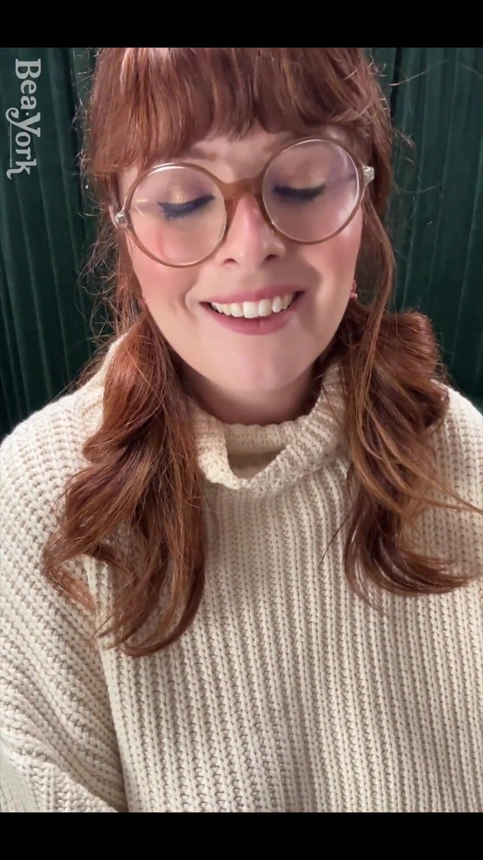 Bea York: Ich komme nie aus diesem gemütlichen pullover