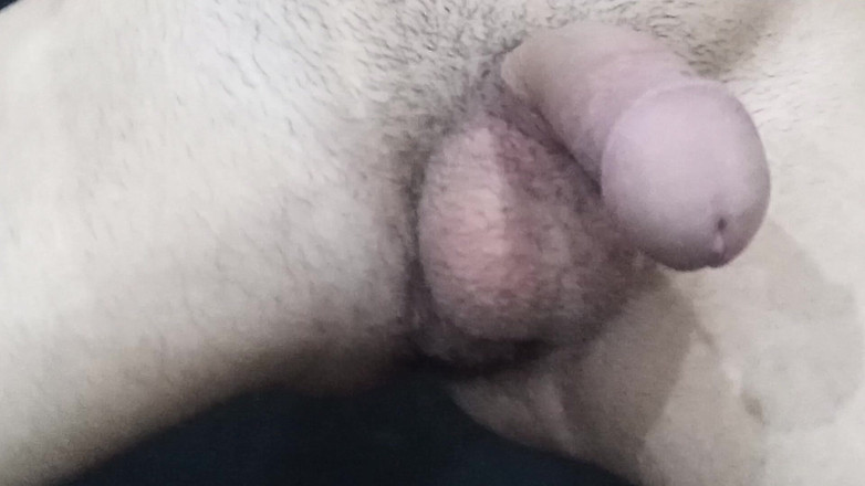 Mubasharali00: Grote pik masturbatie op stiefzus beha