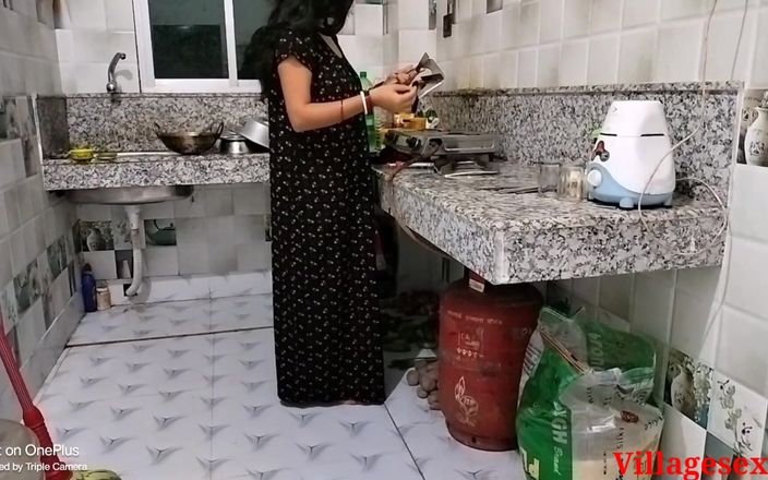 Villagesex91: Soție cu rochie neagră sex cu bucătărie