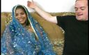 Indian Goddesses: Beleza indiana em azul Sari Rani Khan gosta de limpar...