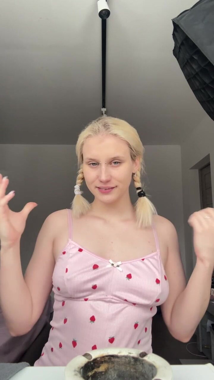 MertyXXX: Înainte de sexul cu fundul