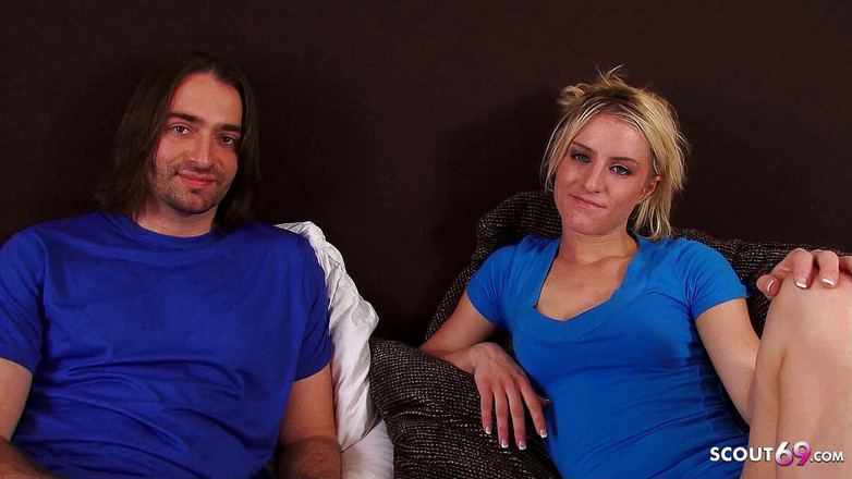 Full porn collection: Blonde sexy tiener hard geneukt door een vreemde tijdens het...