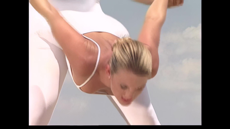 Cinema X: Nhảy múa trắng nhẹ nhàng hài hòa