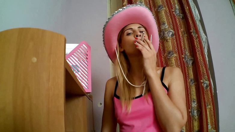 Solo Austria: Putri kimberly lagi merokok pov! TANPA AUDIO