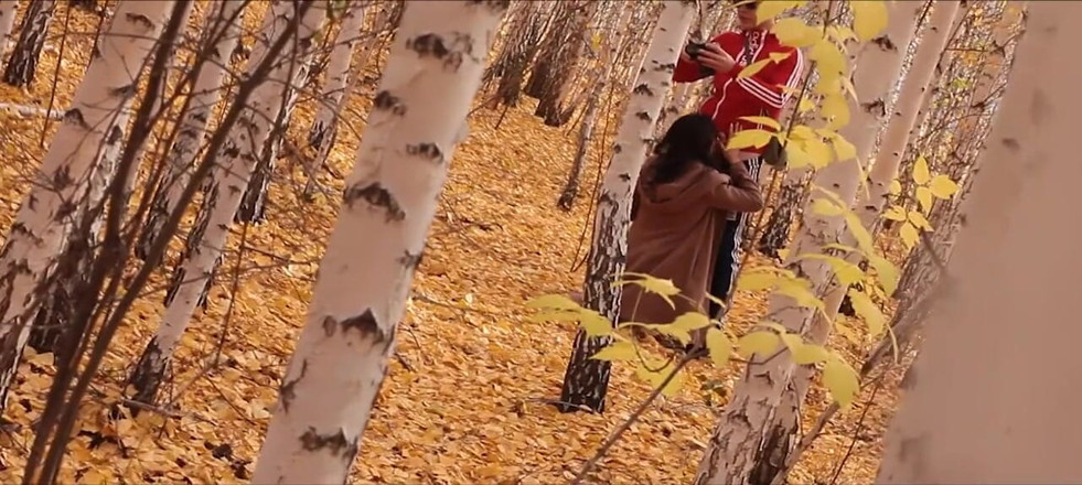Playground porn: Gave in the mouth of a girl in the forest