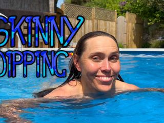 Wamgirlx: Skinny Dipping in my new Swimming Pool