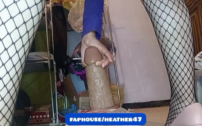 Heather 47: Enormt Dildo Café