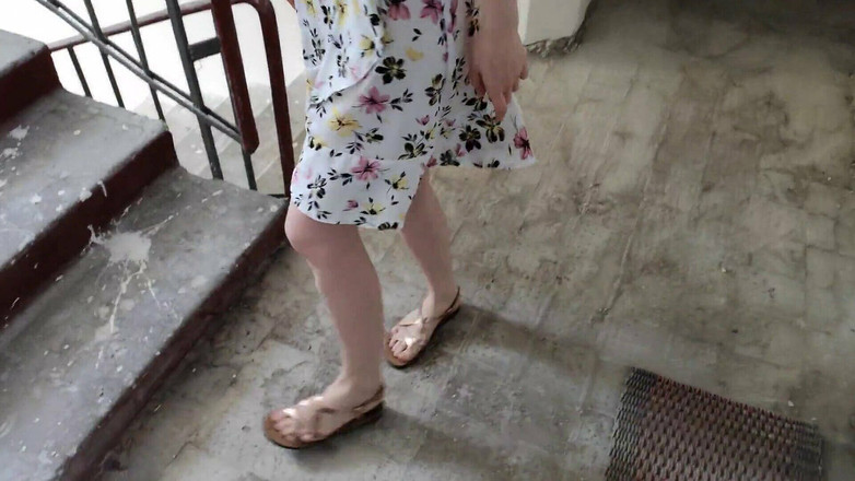 Super Jopka: İnce bir güzelin girişinde bir yarak var