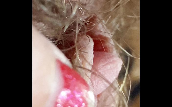 Cute Blonde 666: Extreme close up on my hairy pussy and huge clitoris