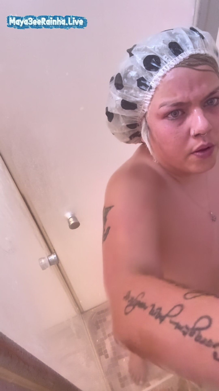 Goddess Maya3ee Rainha: Saggy Brazilian BBW MILF Goddess Lathering up in a Steamy...