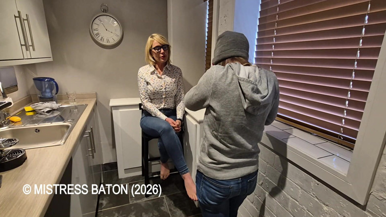 MistressBaton: Alisha's Spanking &amp; Mouthsoaping