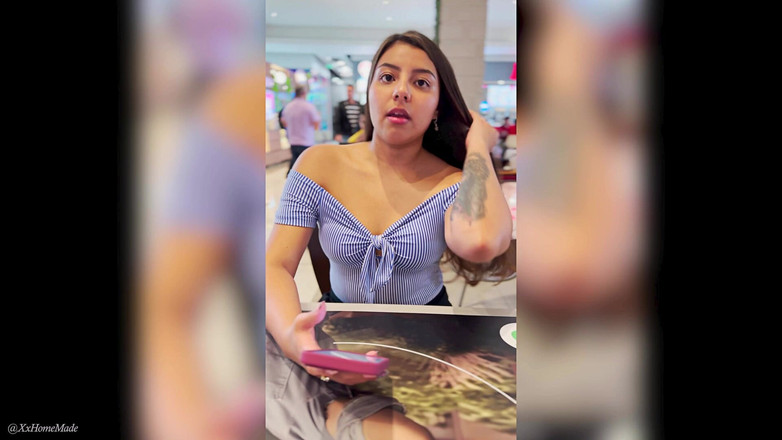 XxHomeMade: Pov - aku bantuin gadis imut di mall dan dia ngasih...