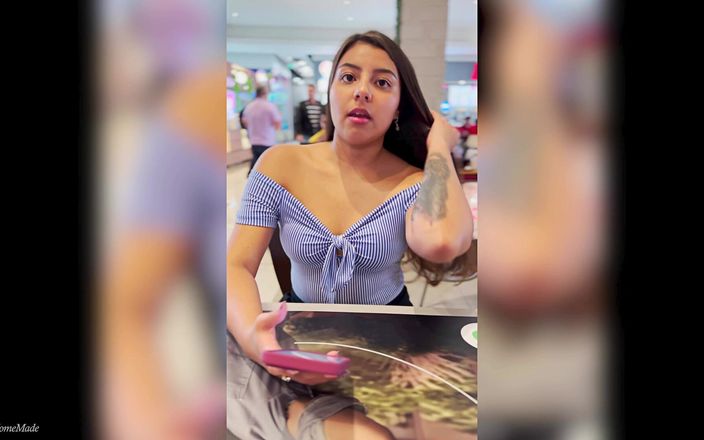 XxHomeMade: POV - Ich habe einem süßen Mädchen in der Mall geholfen...