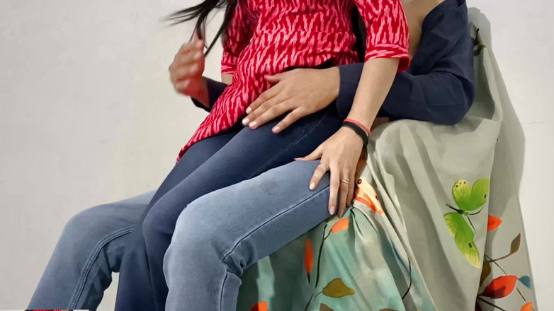 Desifilmy45: 흑인 대물 자지와 섹스하는 마누라