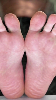 Human Feet Sponge Training