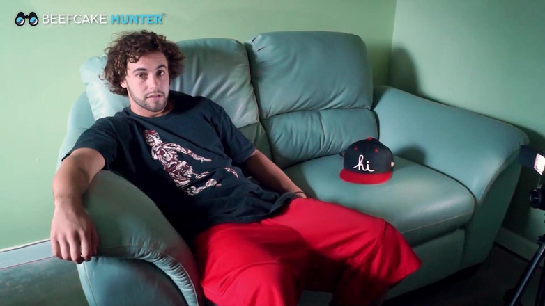 Beefcake Hunter: Marco fickt zum ersten mal einen anderen typen