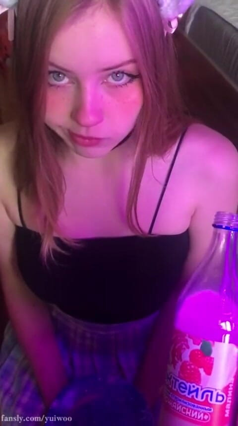Yuiwoo: Brought Home a Cat Girl and Cum in Mouth