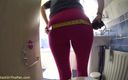 Sophia Smith UK: Puszczalska Sophia mierzy jej tyłek przed sikanie