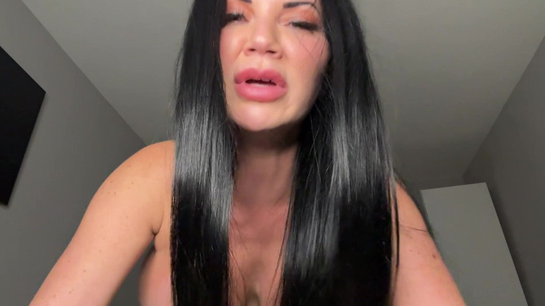 Jasmine Jae: Cucks BBC Gift for the Holidays