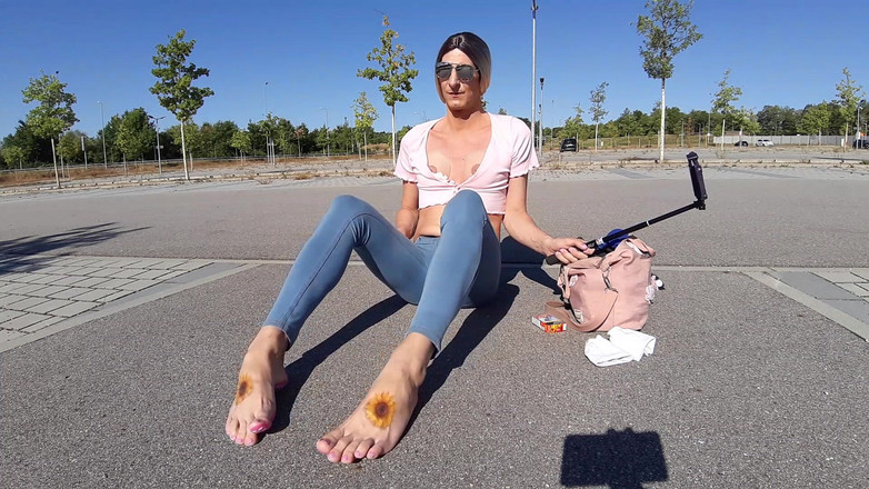 sweetfeet29: Hanya saya